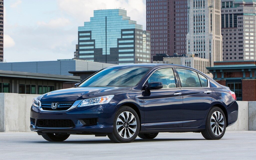 2014 Honda Accord Hybrid: This Time, it's Serious - The Car Guide