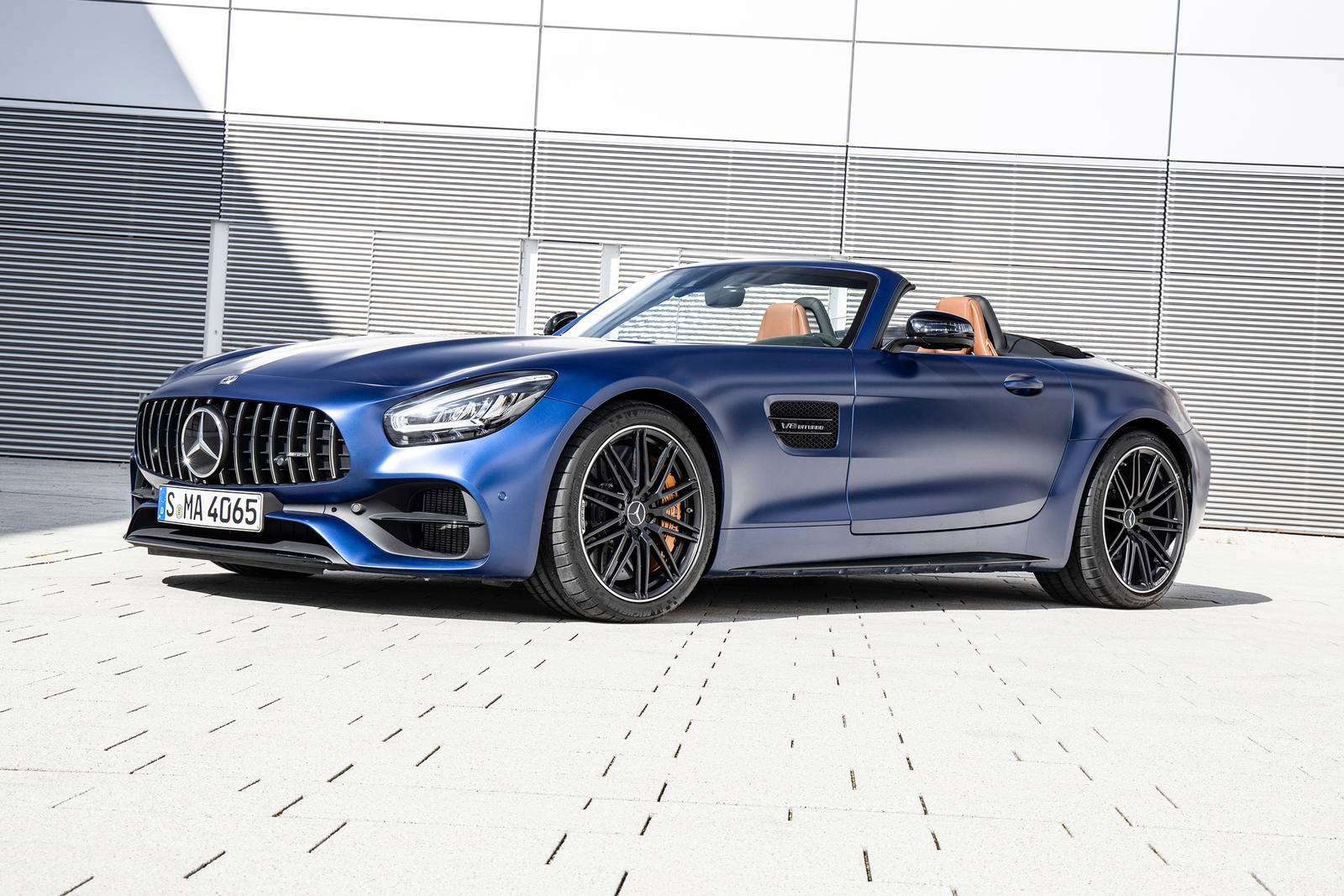 Used 2019 Mercedes-Benz AMG GT Convertible Review | Edmunds