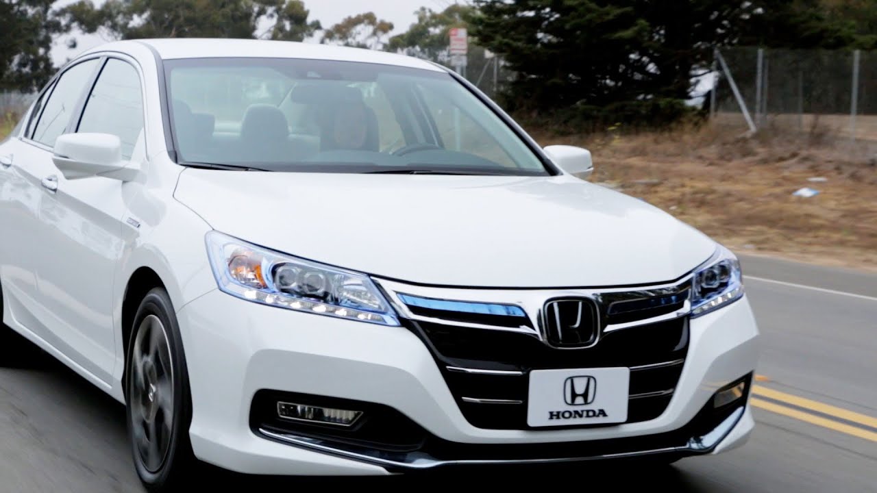 Honda Accord Plug-In Hybrid Sedan (2014) - YouTube