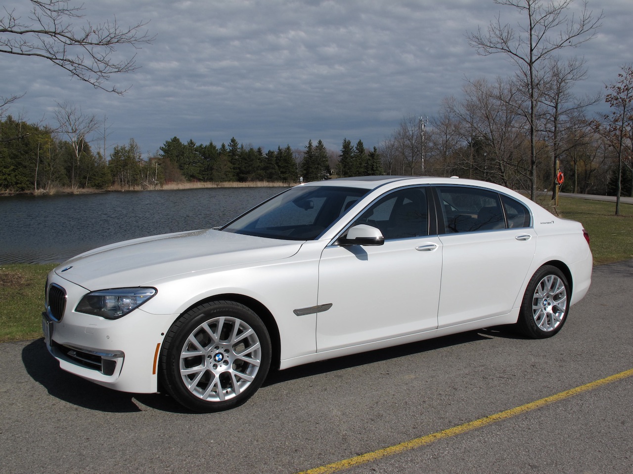 2013 BMW Activehybrid7 Review - Cars, Photos, Test Drives, and Reviews |  Canadian Auto Review