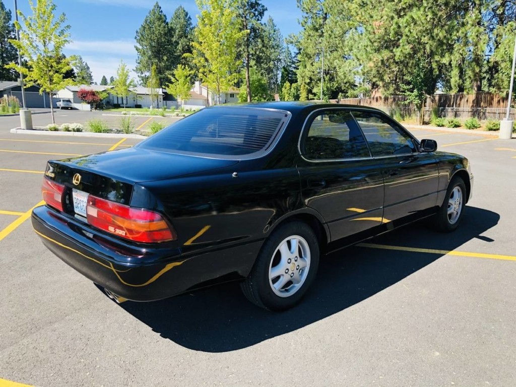 1993 Lexus ES300 | New Old Cars
