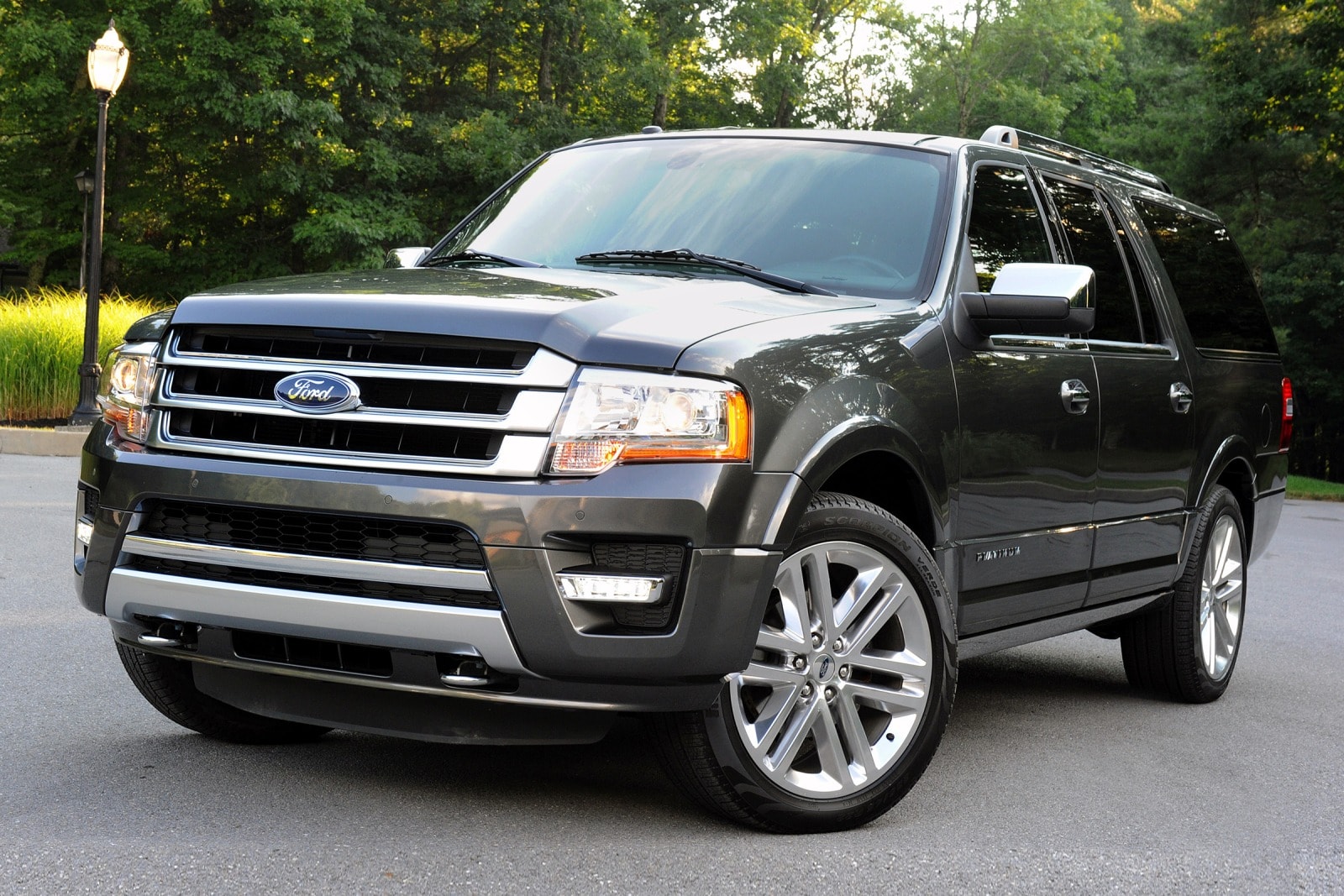 2016 Ford Expedition Review & Ratings | Edmunds