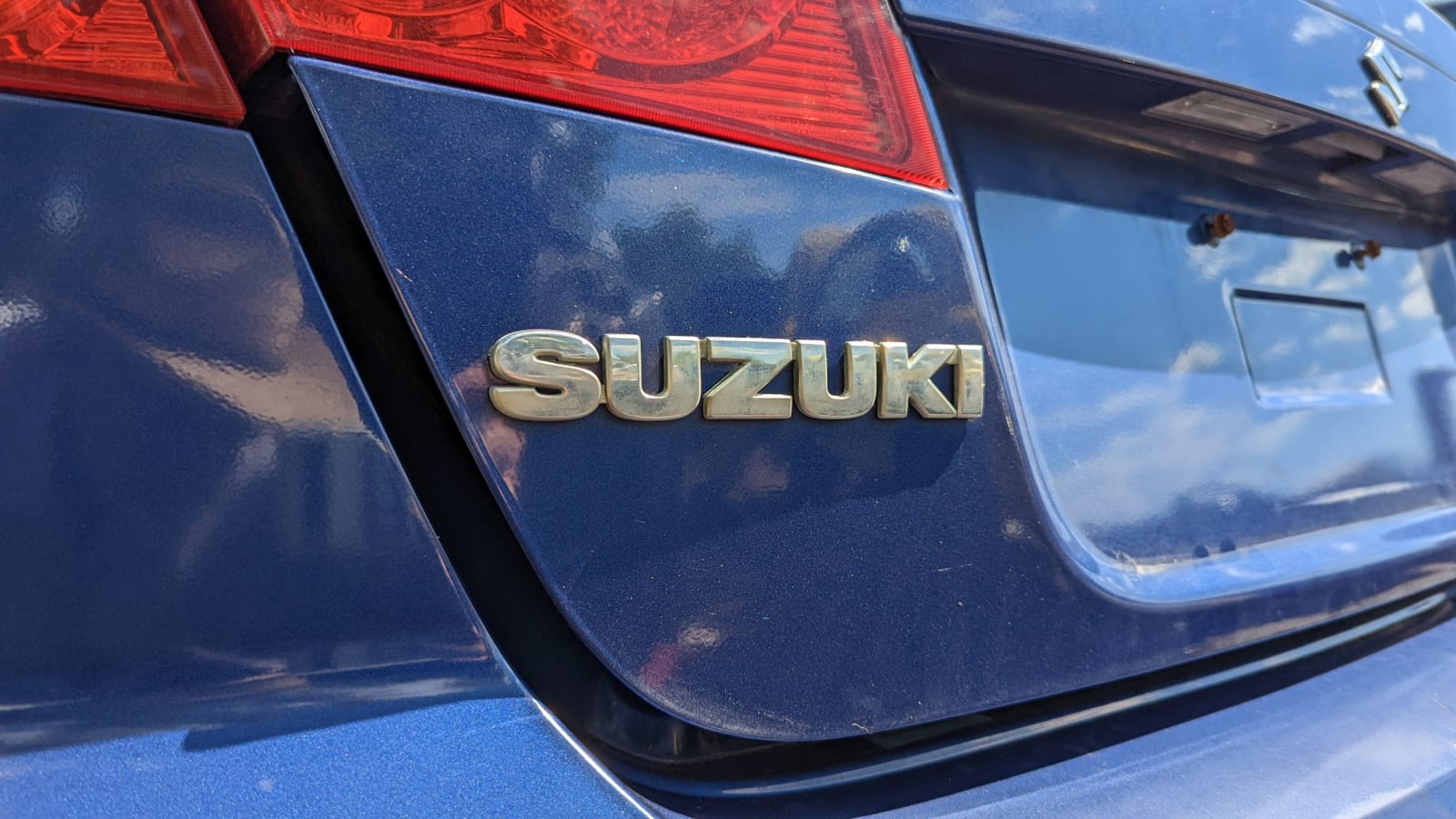 Junkyard Gem: 2008 Suzuki Reno - Autoblog