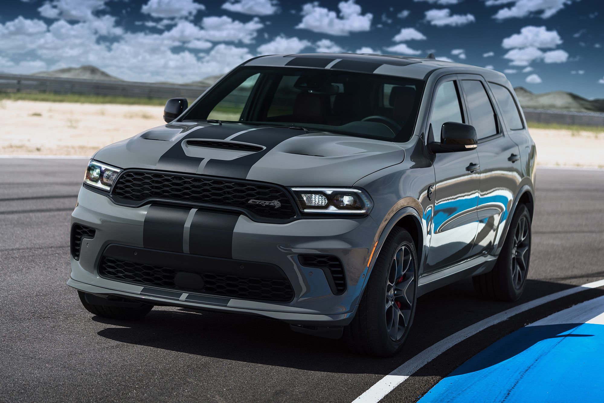 The Dodge Durango SRT Hellcat is a family SUV that can go 180 mph | CNN  Business