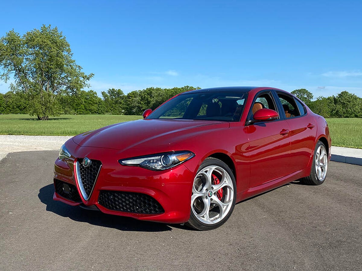 2021 Alfa Romeo Giulia 2.0T review: The enthusiast's choice, to a fault -  CNET