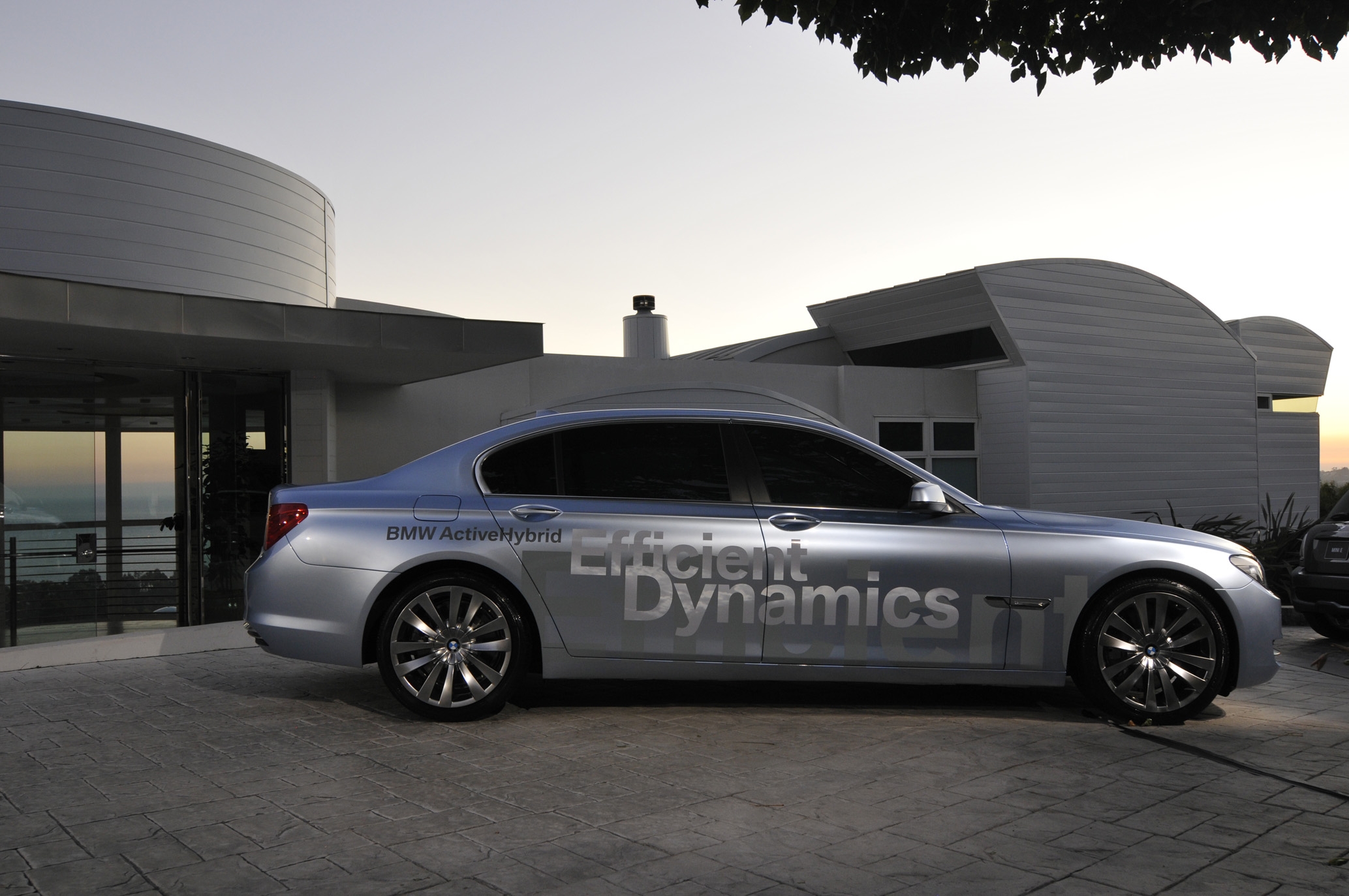 File:BMW Concept 7Series ActiveHybrid.JPG - Wikimedia Commons