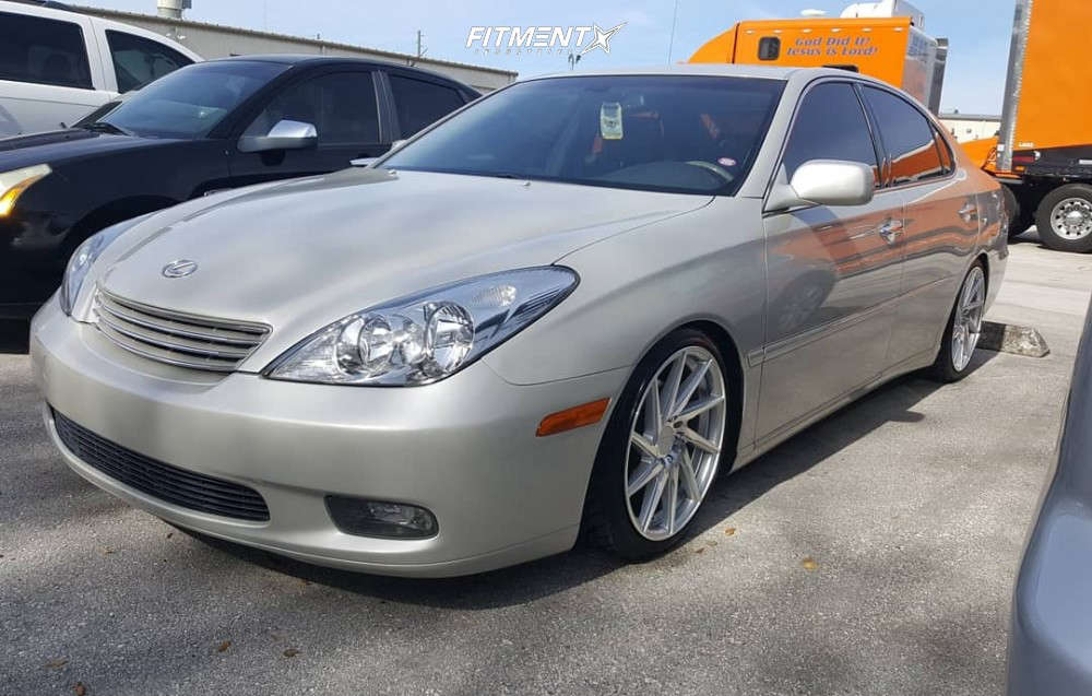 2004 Lexus ES330 Base with 18x8.5 F1R F29 and Federal 215x40 on Coilovers |  573910 | Fitment Industries
