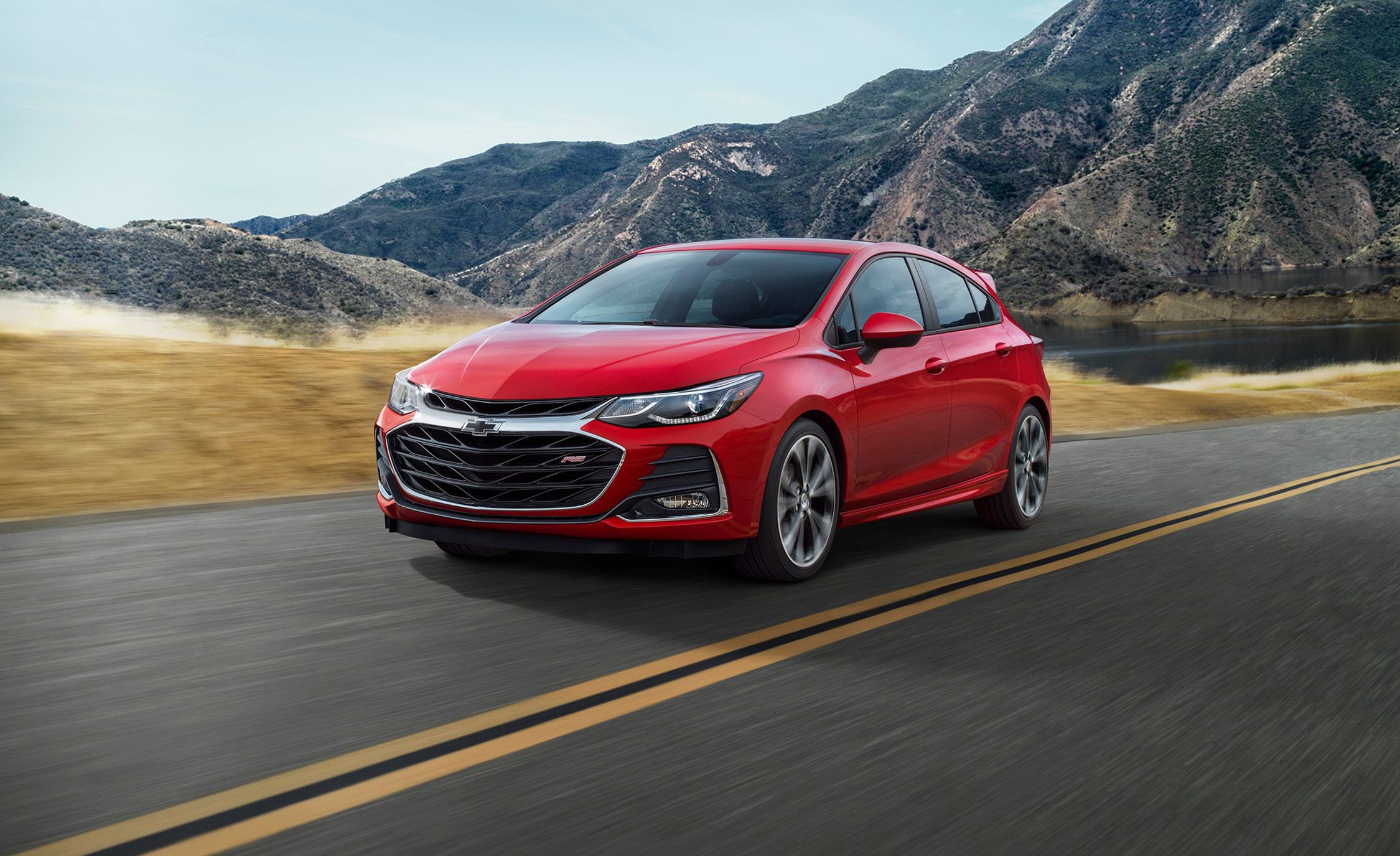 2019 Chevrolet Cruze Review, Pricing, and Specs