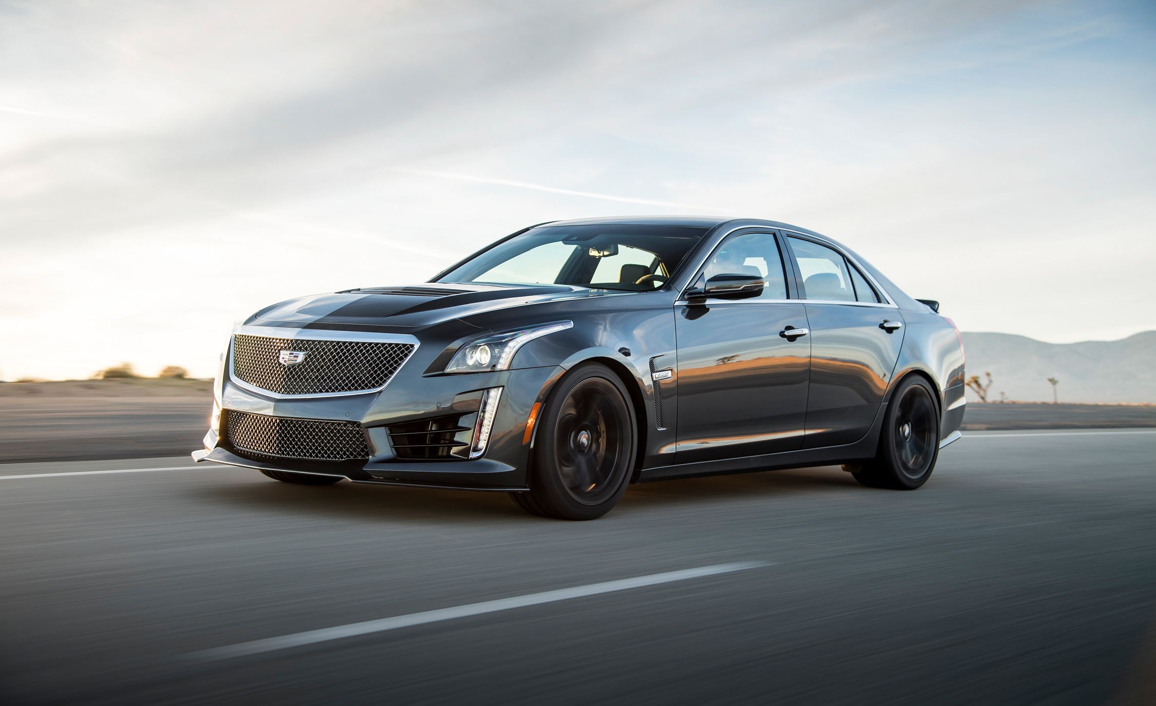 2007 Cadillac CTS-V 4dr Sdn Features and Specs