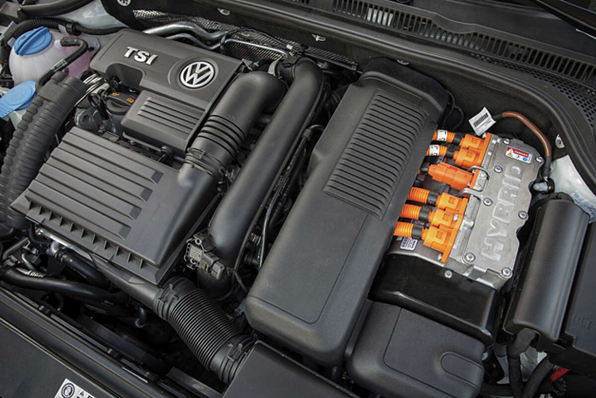 Mileage Meister: 2014 Volkswagen Jetta Hybrid SEL