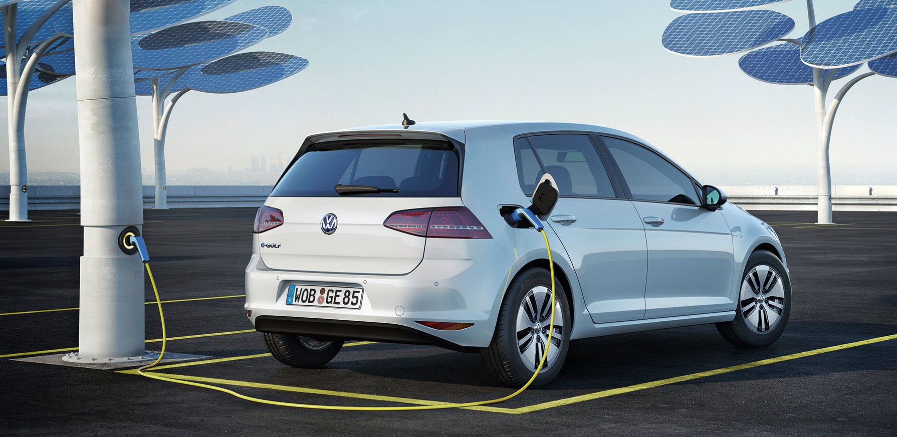 The next generation all-electric VW e-Golf will have "186 miles of  real-world range" | Electrek