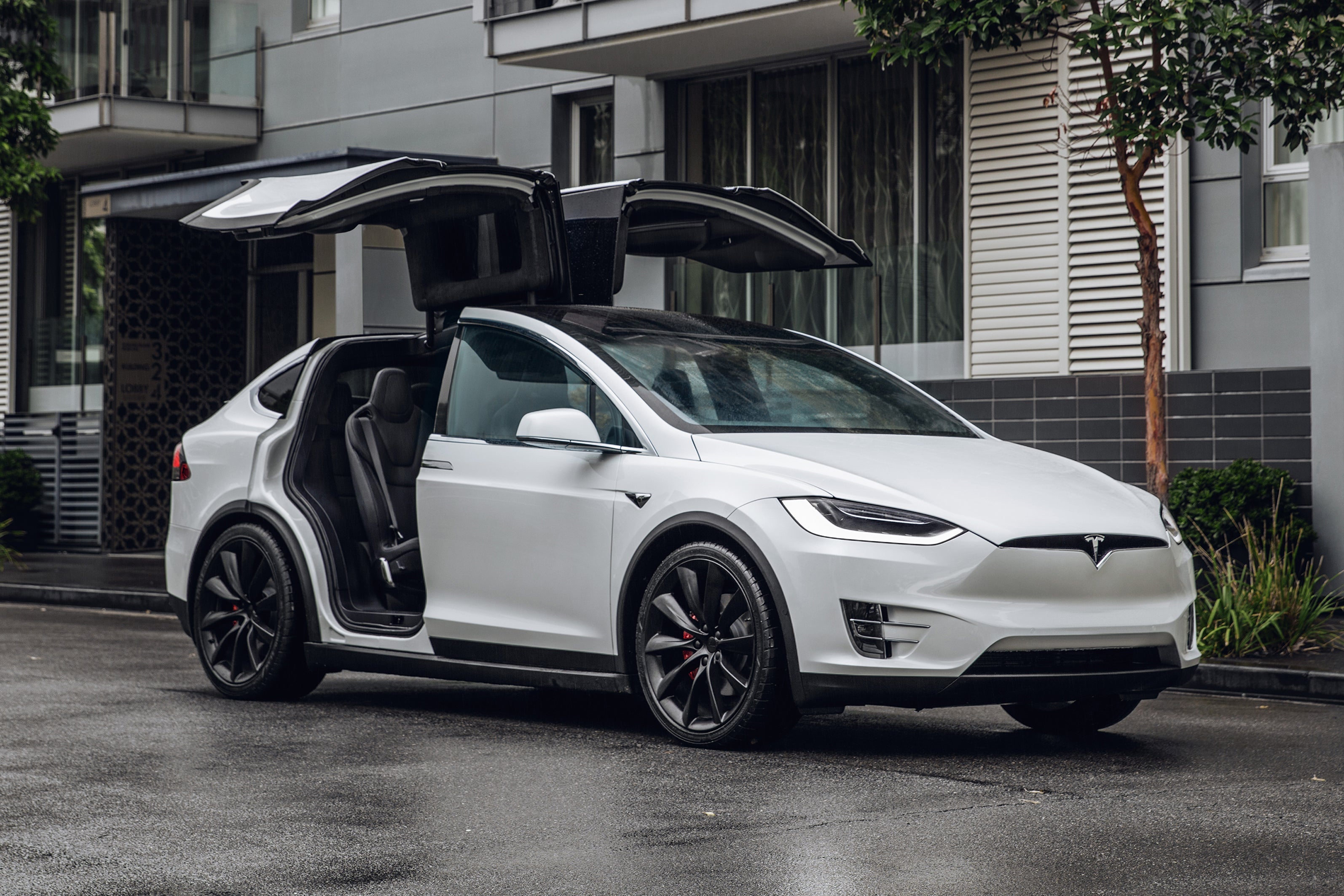 Tesla Model X Review 2023 | heycar
