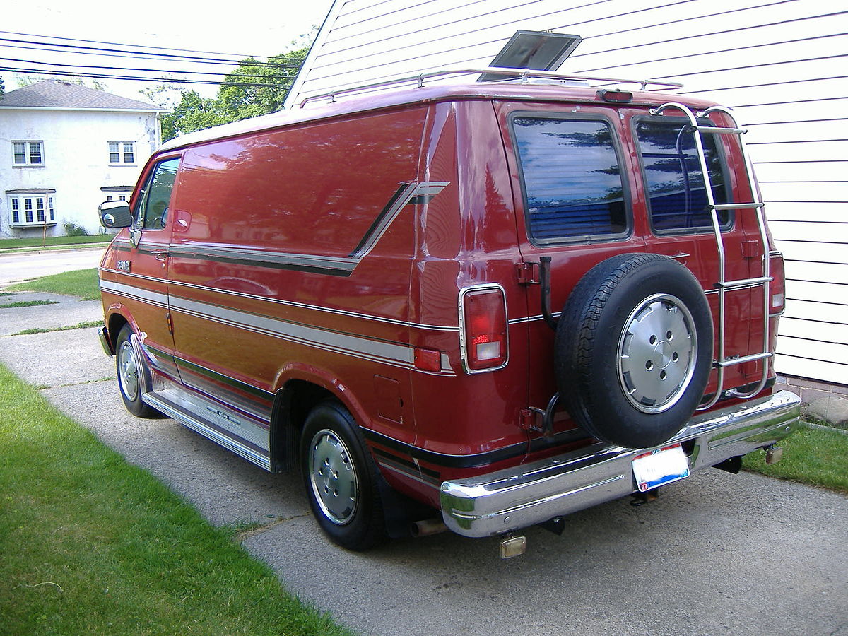 File:1989 Dodge Ram Van.JPG - Wikimedia Commons