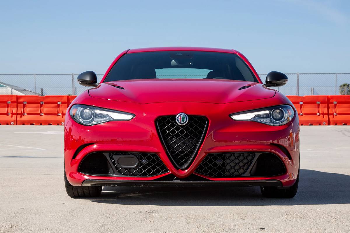 Did Alfa Romeo Fix Its Infotainment System for 2020? | Cars.com