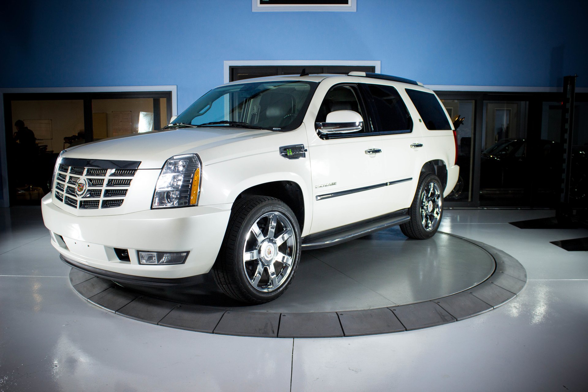 2013 Cadillac Escalade Hybrid | Classic Cars & Used Cars For Sale in Tampa,  FL