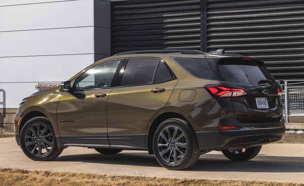 2023 Chevrolet Equinox Review, Pricing, and Specs