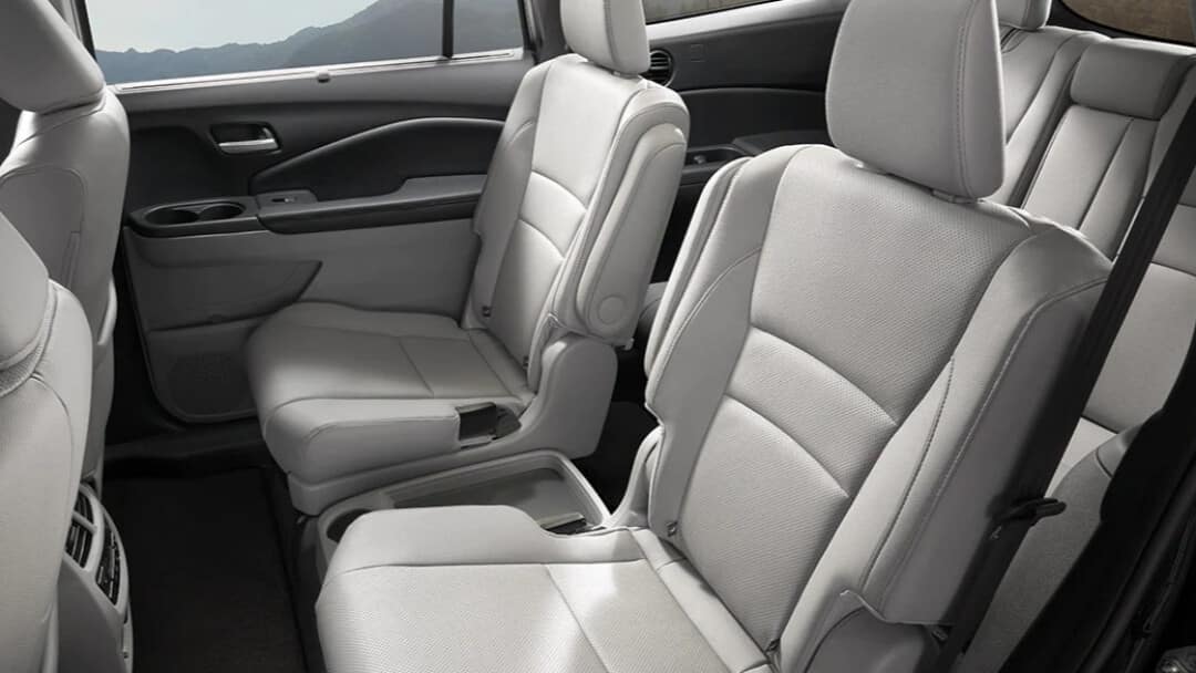 2022 Honda Pilot Interior | Dimensions, Safety, & More | Shottenkirk Honda  Decatur