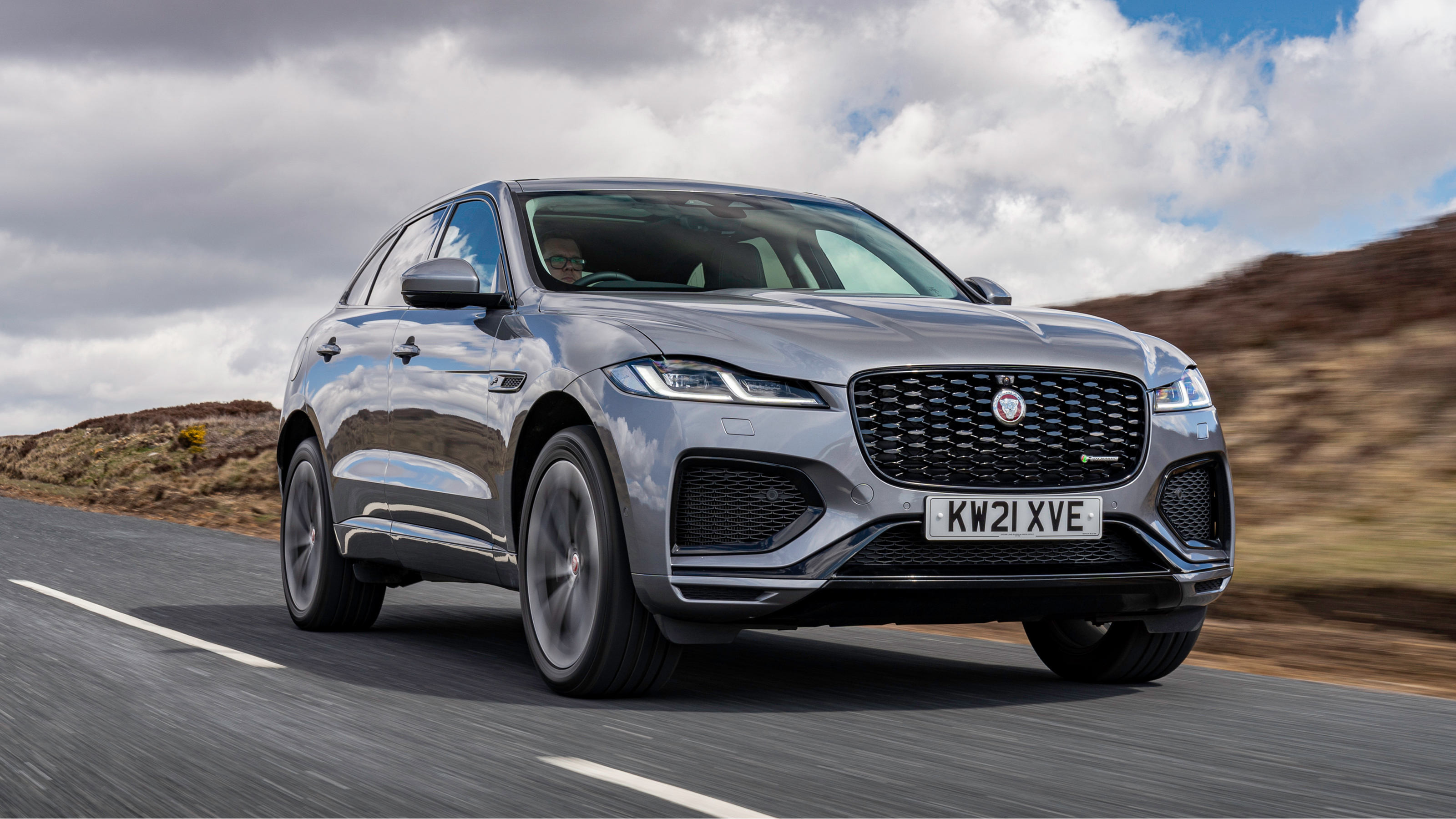 Jaguar F-Pace review - performance and 0-60 time | evo