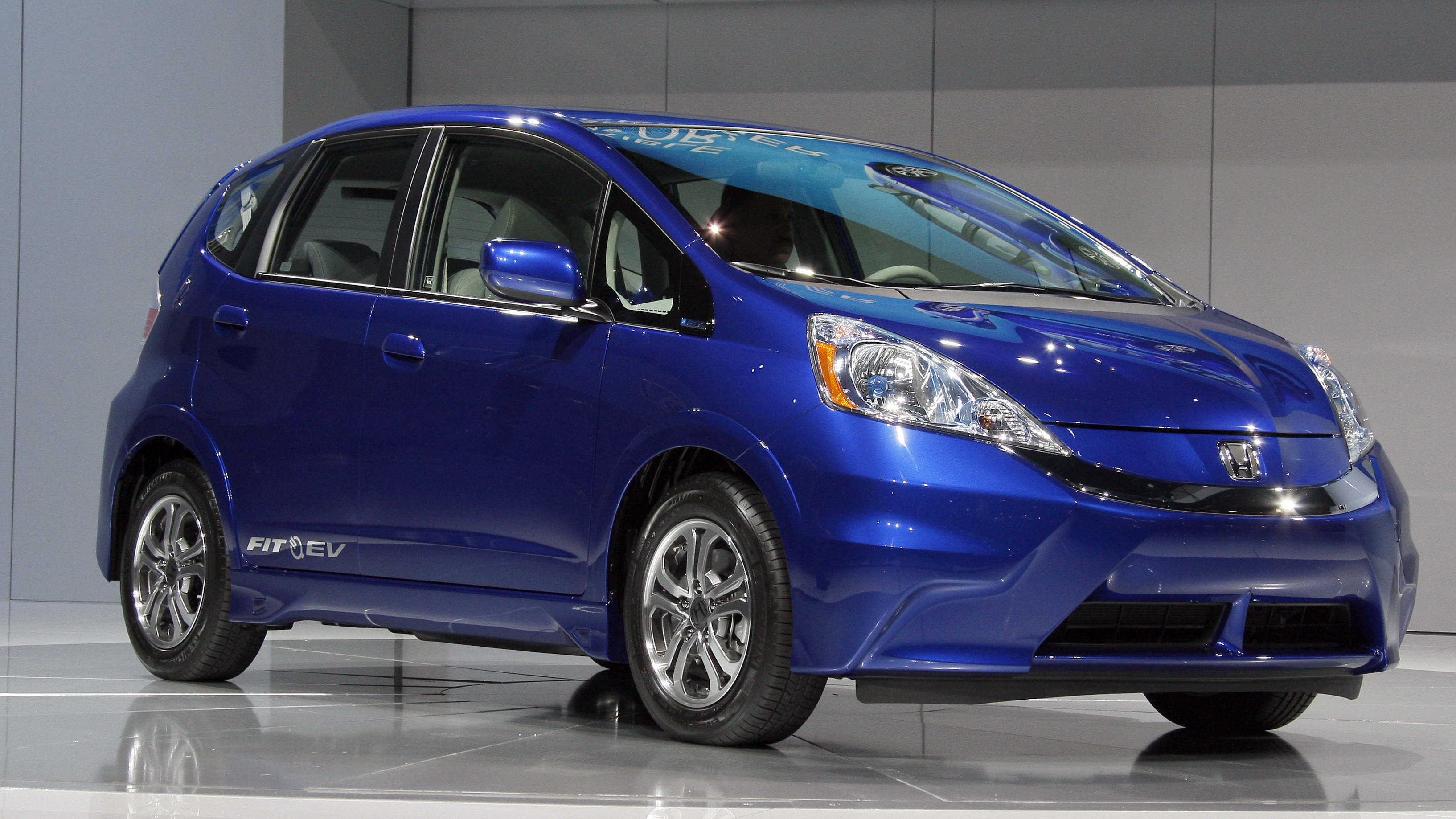 At The Equivalent Of 118 MPG, Honda Fit EV Becomes Most Fuel Efficient Car  : The Two-Way : NPR