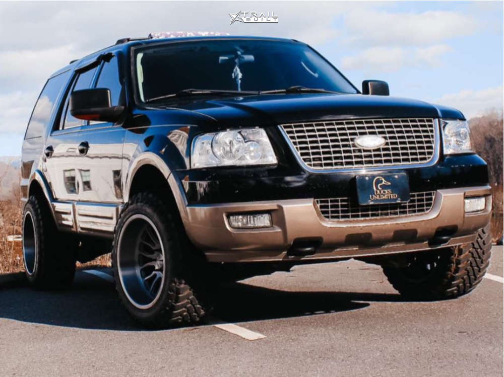 2004 Ford Expedition Wheel Offset Slightly Aggressive Leveling Kit |  1614615 | TrailBuilt Off-Road