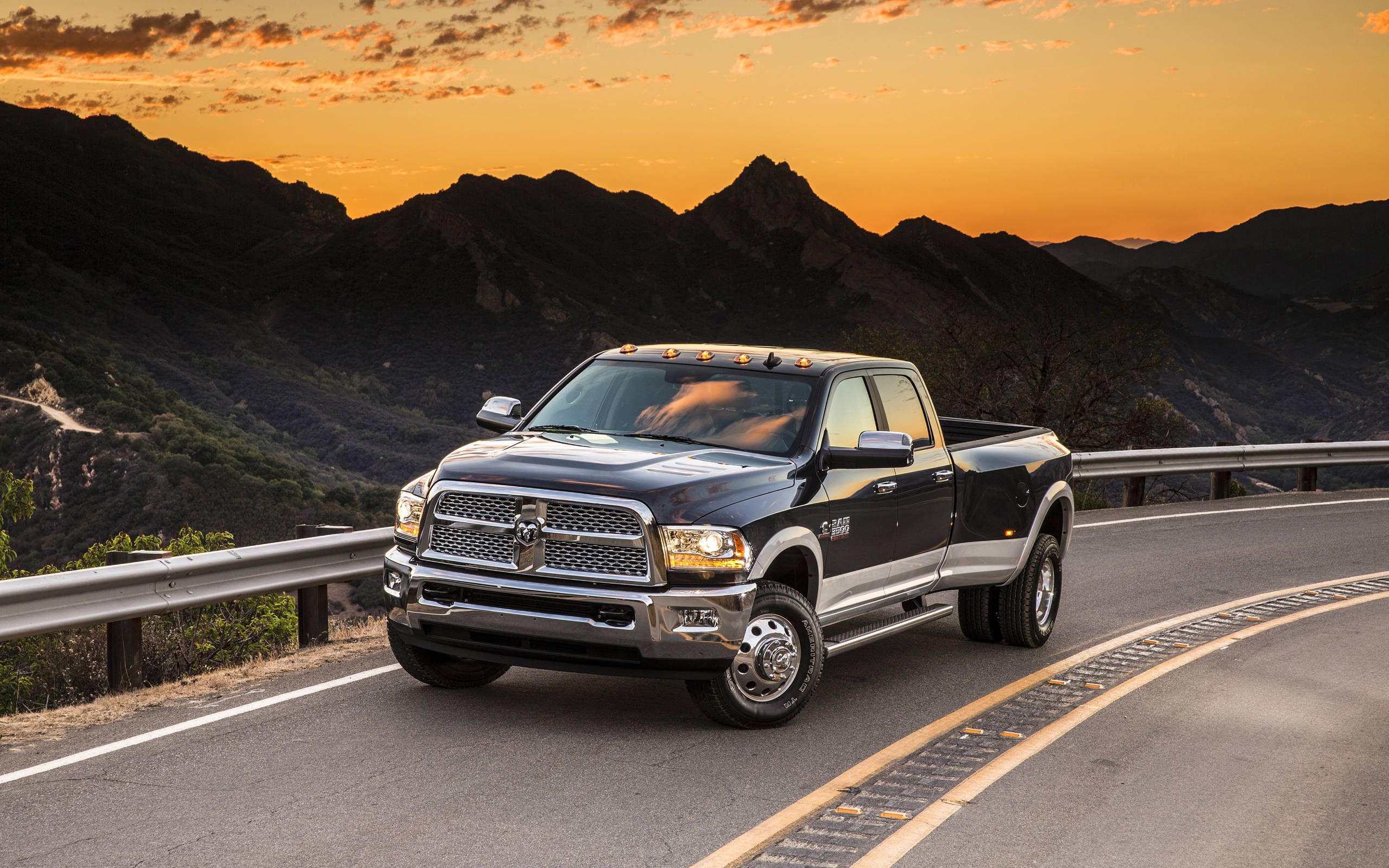 2016 Ram 3500 Limited review: When you need to tow planets (or old vans)