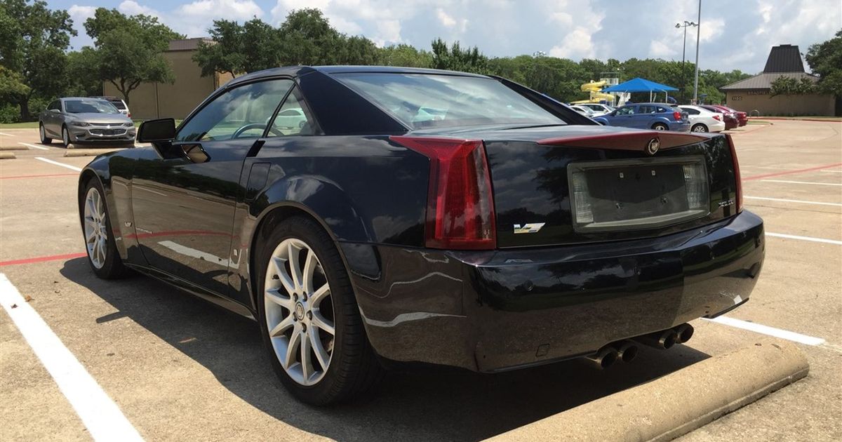 This $30k Cadillac XLR-V Is An Angular Drop-Top With 437bhp