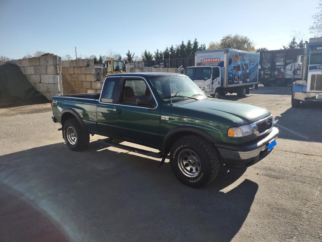 1999 3.0 v6 B3000: she can haul 1/2 cubic yard of stone, despite bottoming  out the suspension and getting terrible gas mileage but she sure is pretty!  : r/fordranger