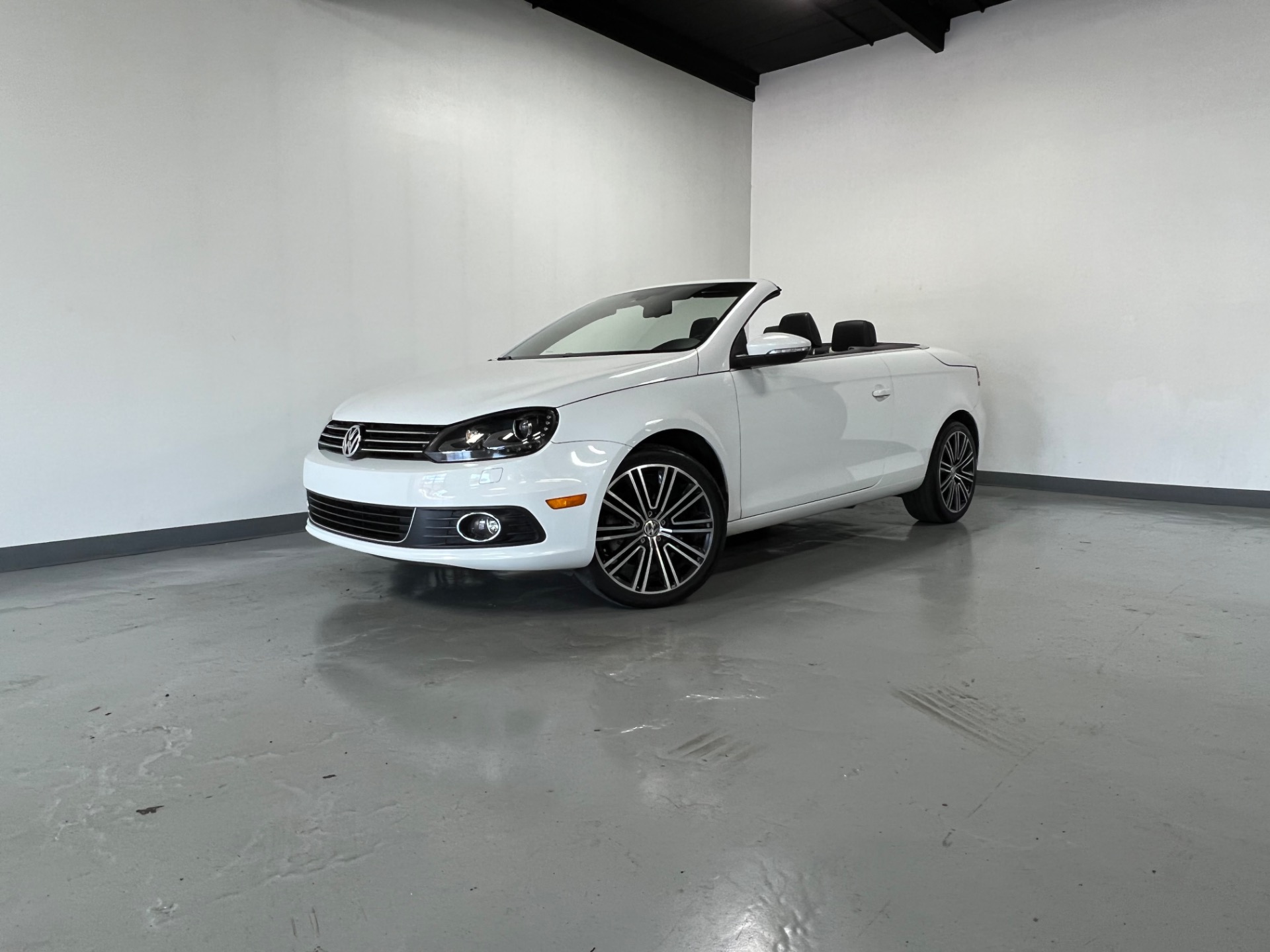 Used 2015 Pure White Volkswagen Eos Final edt convertible Executive Edition  SULEV For Sale (Sold) | Prime Motorz Stock #3824