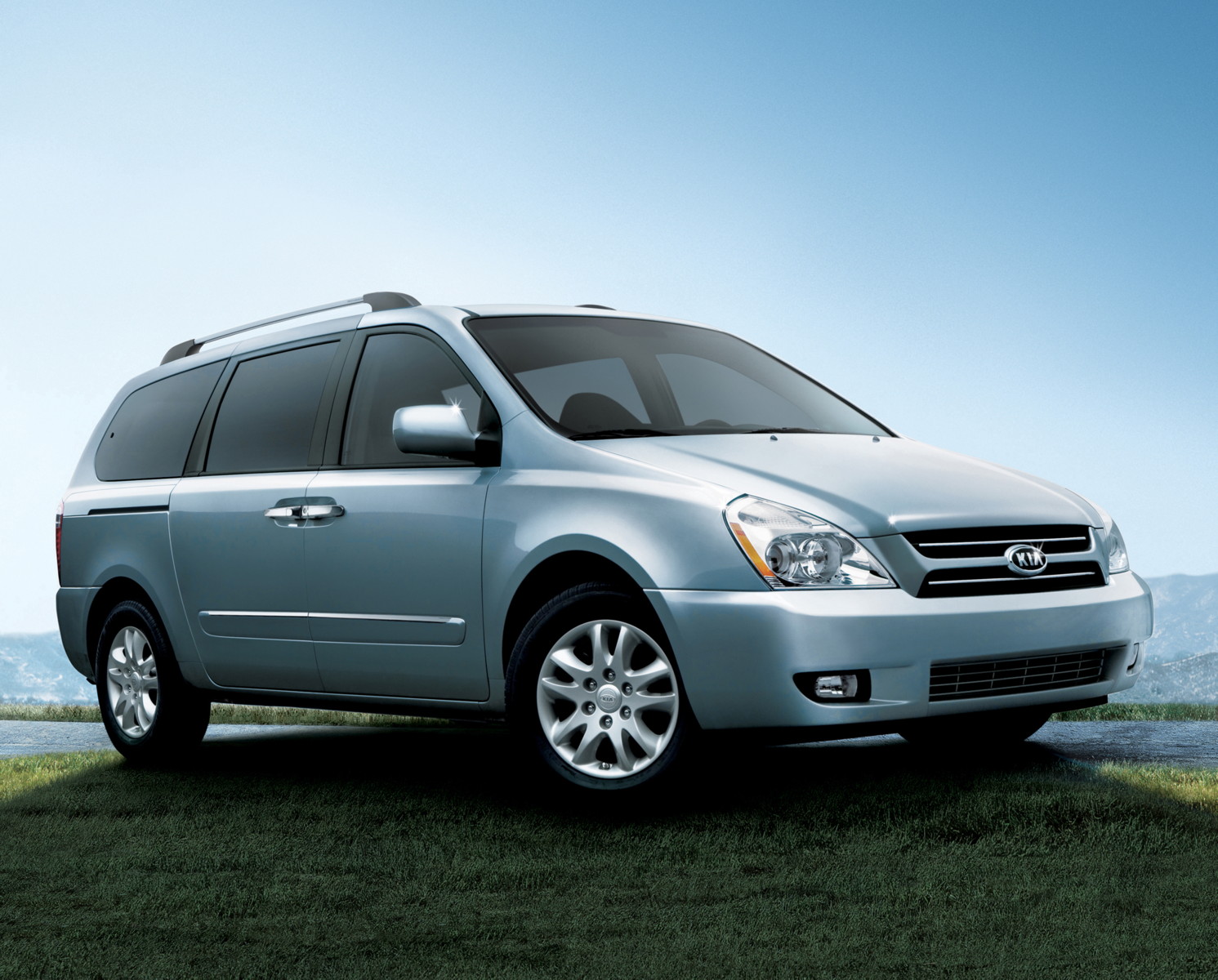 2010 Kia Sedona Review, Ratings, Specs, Prices, and Photos - The Car  Connection