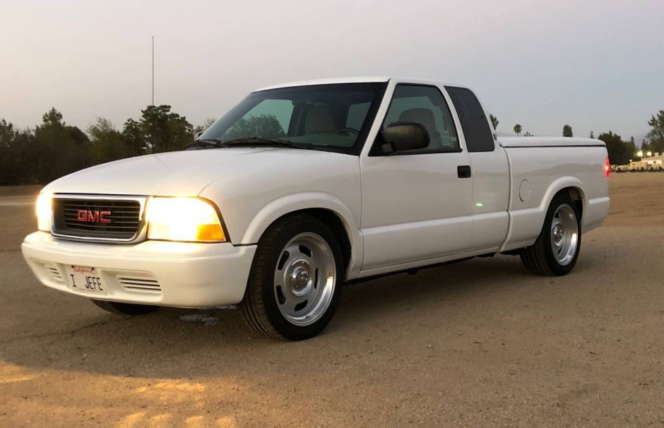 26k-Mile 2003 GMC Sonoma for sale on BaT Auctions - sold for $8,300 on  November 23, 2018 (Lot #14,287) | Bring a Trailer