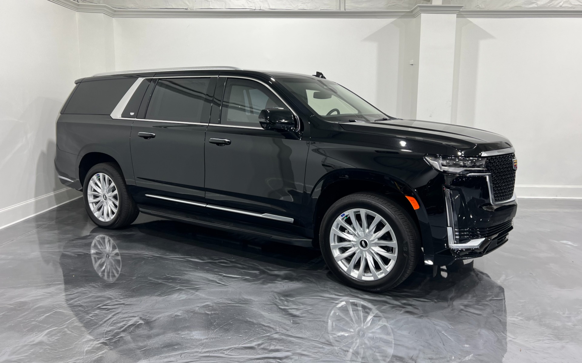 New 2022 Cadillac Escalade ESV Bulletproof Level 6 Premium Luxury For Sale  (Sold) | Road Show International, LLC. Stock #225100