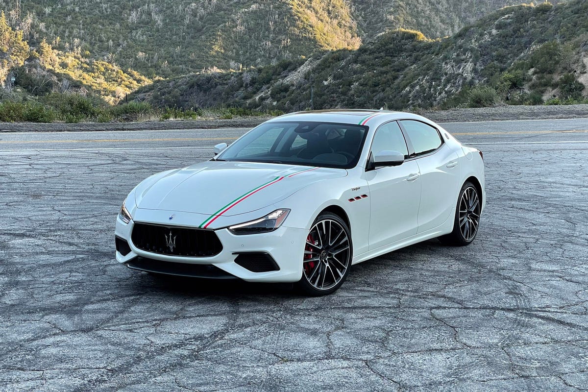 2021 Maserati Ghibli Trofeo review: Prioritizing performance - CNET