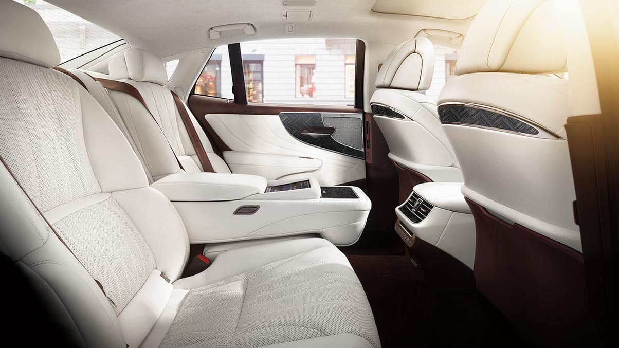 The Lexus LS 500 Boasts a Top Interior | Lexus of Sarasota