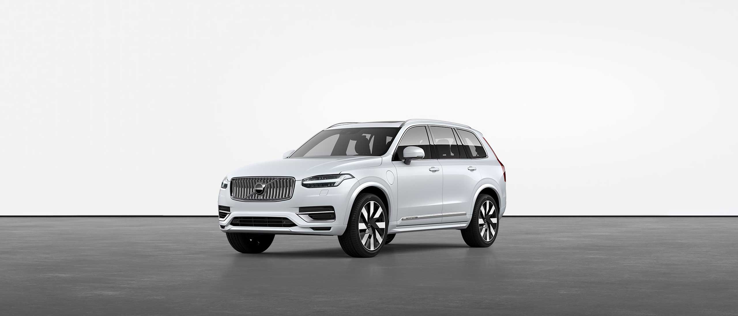 XC90 Recharge plug-in hybrid specifications | Volvo Cars