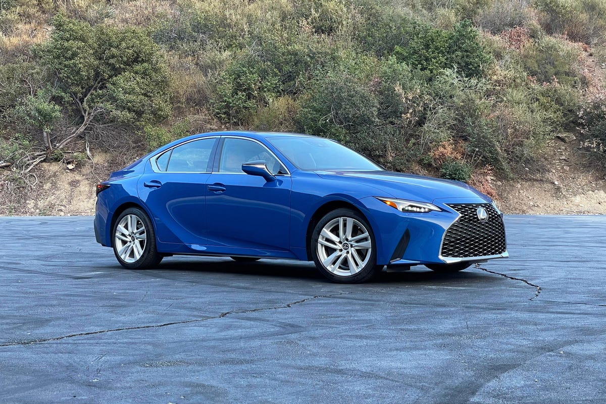 2021 Lexus IS 300 review: Still so close to greatness - CNET