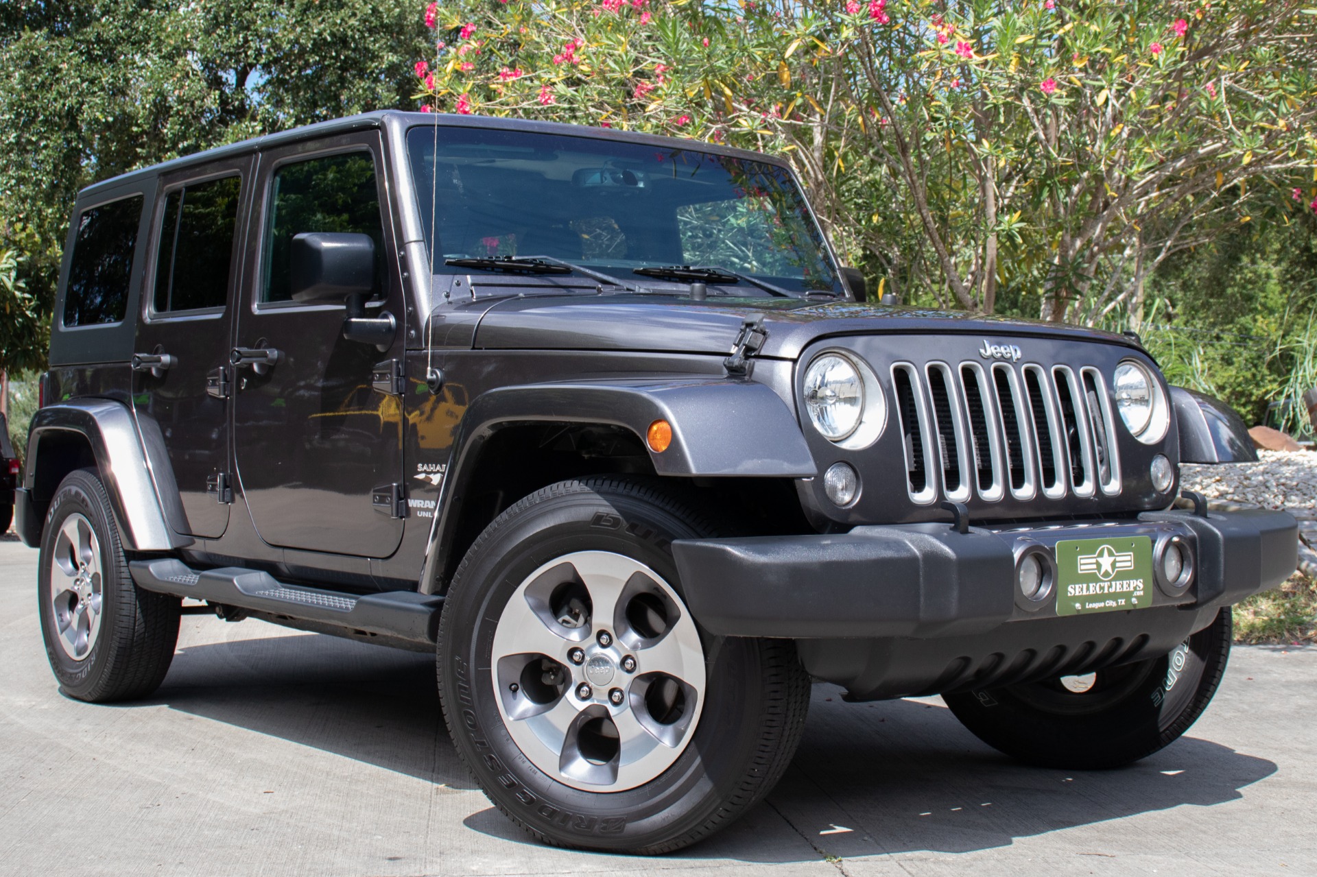 Used 2016 Jeep Wrangler Unlimited Sahara For Sale ($29,995) | Select Jeeps  Inc. Stock #221737