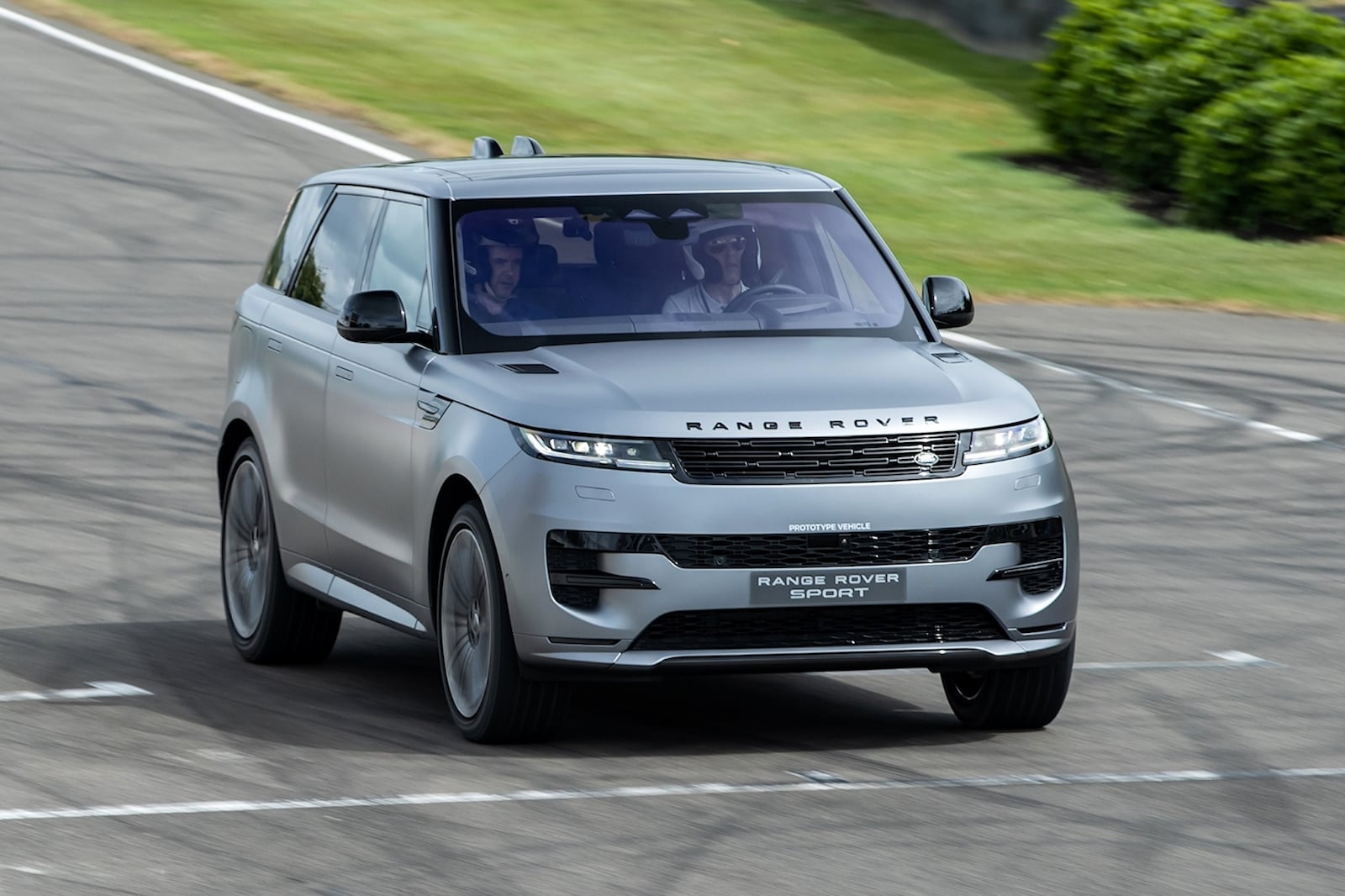 2023 Range Rover Sport First Ride: Ready For The Racetrack | CarBuzz