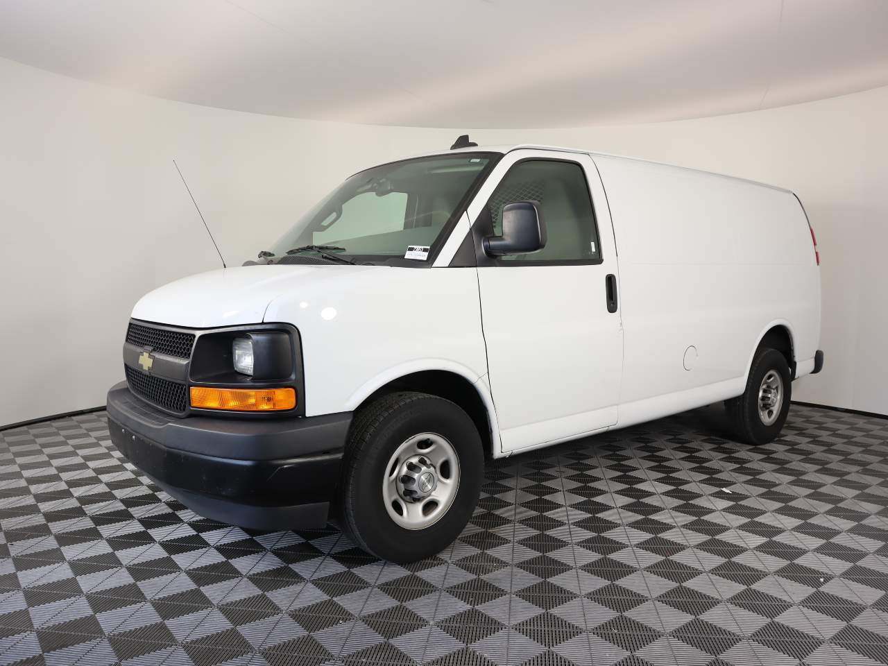 Used 2017 Chevrolet Express 2500 - 23853 | Chapman Choice