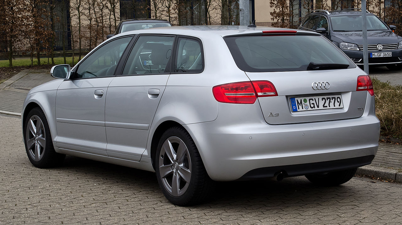 File:Audi A3 Sportback TDI Ambition (8PA, 3. Facelift) – Heckansicht, 3.  März 2012, Ratingen.jpg - Wikipedia