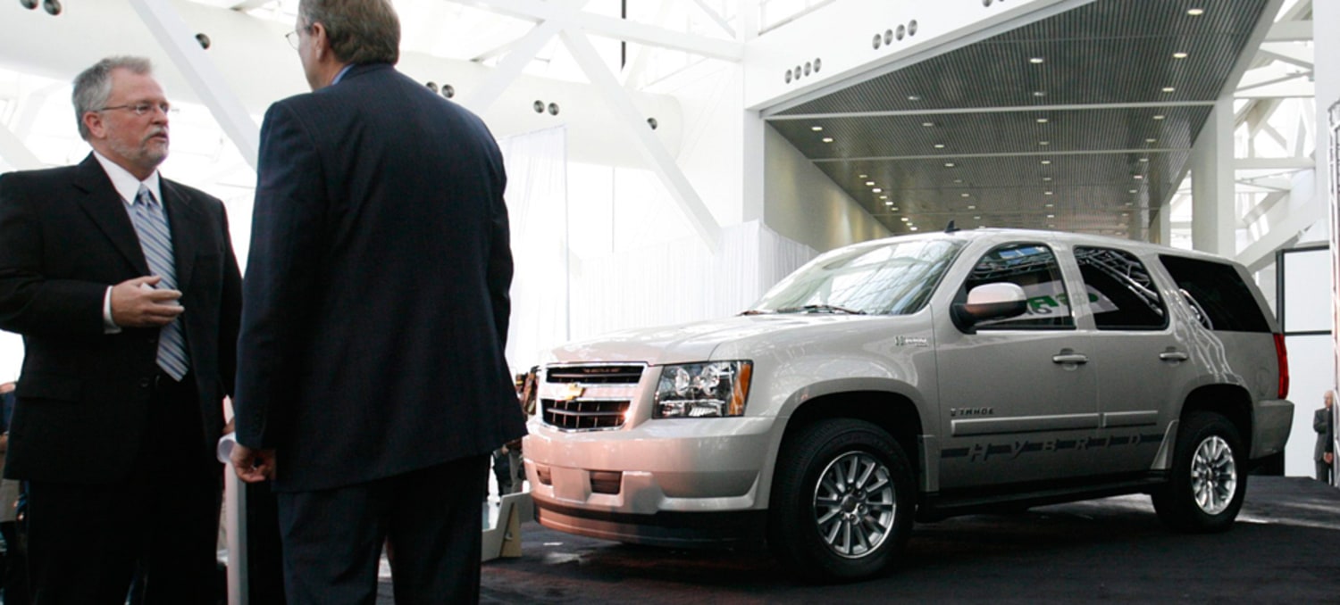 Chevy Tahoe Hybrid is 'Green Car of Year'