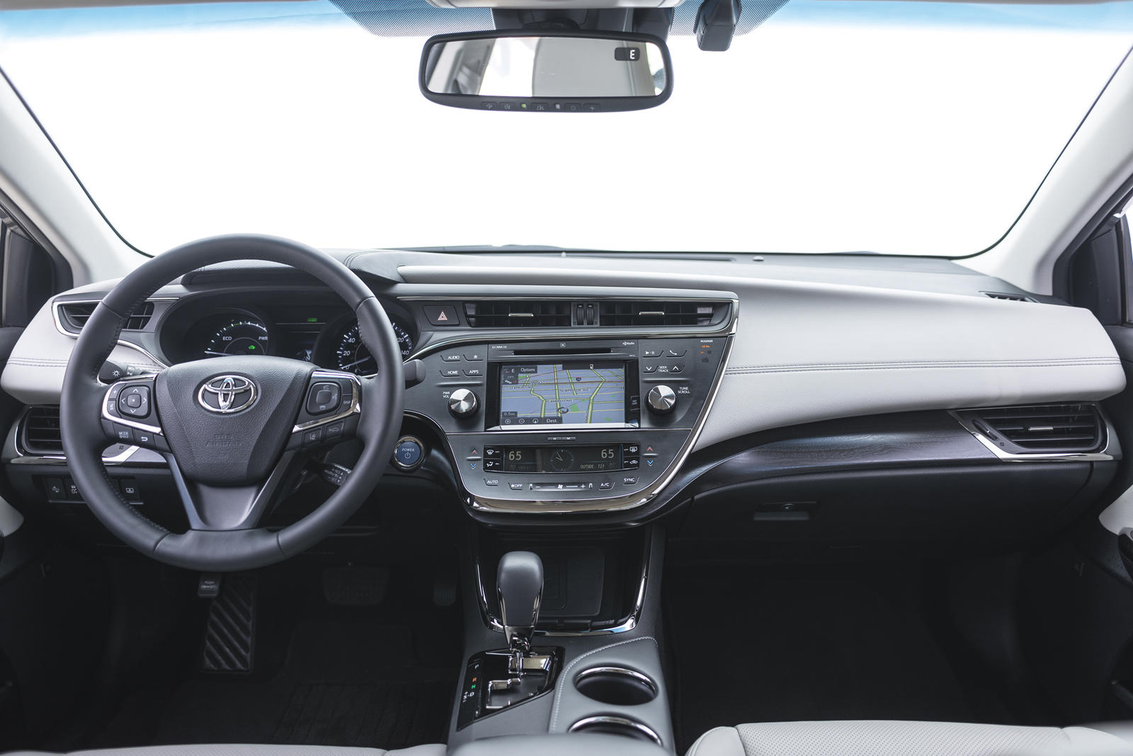 2018 Toyota Avalon Hybrid Interior Photos | CarBuzz