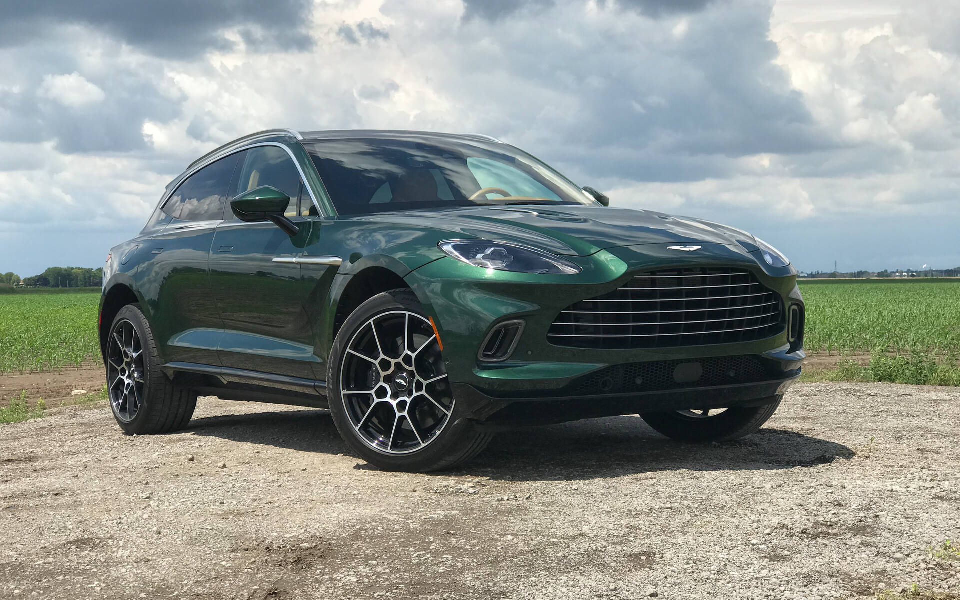 2022 Aston Martin DBX - News, reviews, picture galleries and videos - The  Car Guide