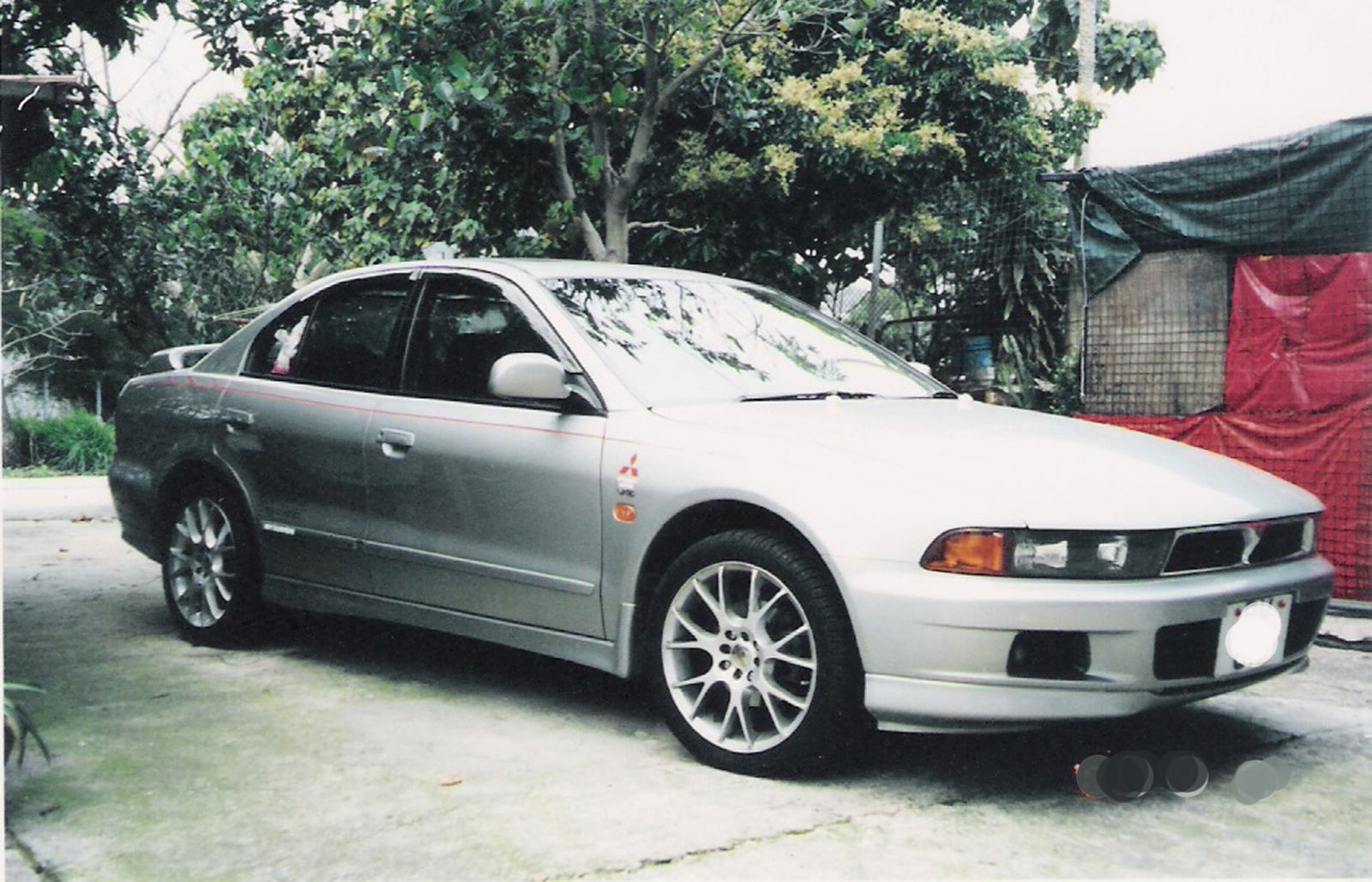 1998 Mitsubishi Galant - Pictures