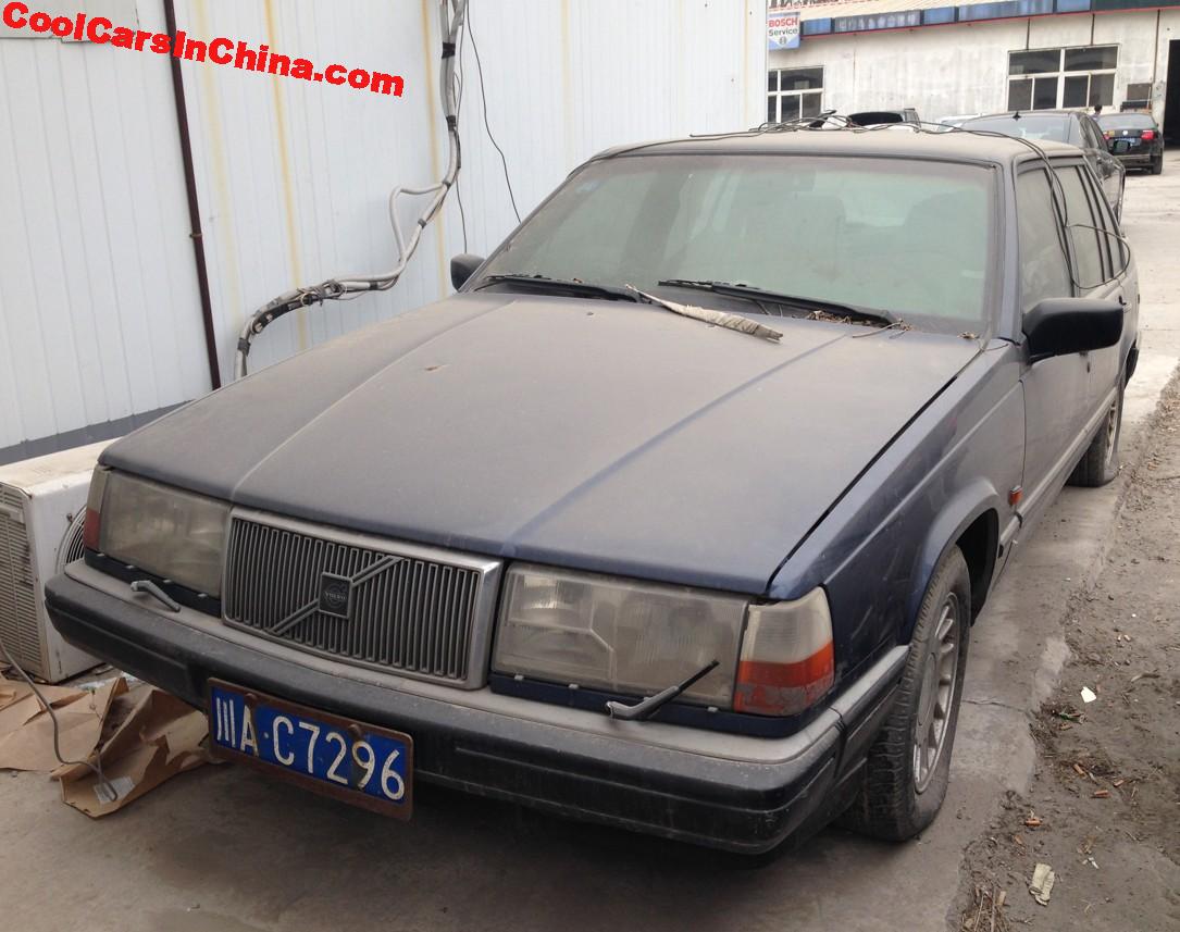 Volvo 960 Sedan Is Dusty In China - CoolCarsInChina.com