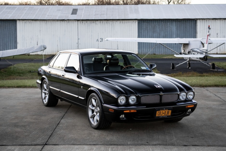 2000 Jaguar XJR for sale on BaT Auctions - closed on January 12, 2022 (Lot  #63,306) | Bring a Trailer