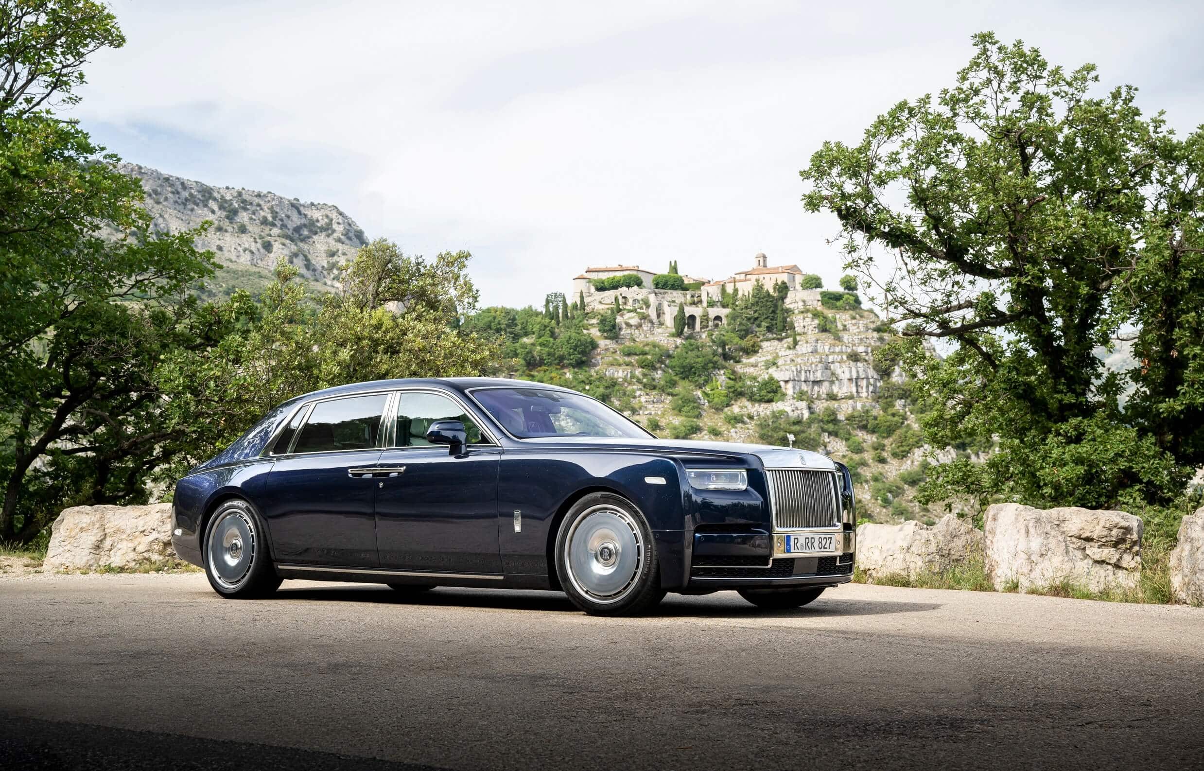 2023 Rolls-Royce Phantom Brings Its Disc Wheels To The French Riviera