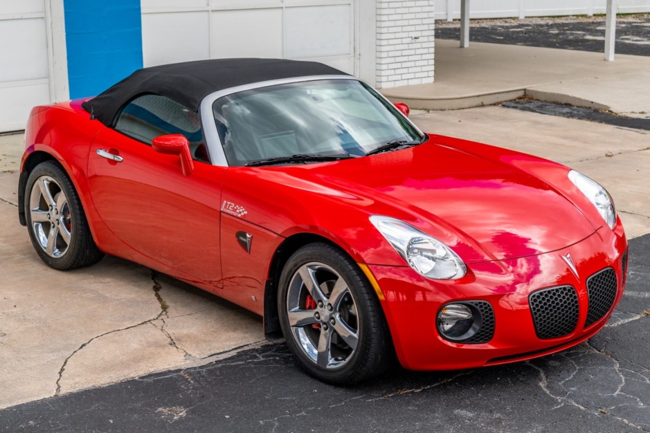 No Reserve: Modified 2007 Pontiac Solstice GXP 5-Speed for sale on BaT  Auctions - sold for $17,500 on May 15, 2022 (Lot #73,401) | Bring a Trailer