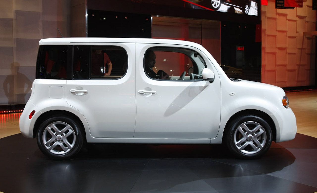 2014 Nissan Cube Review, Pricing and Specs