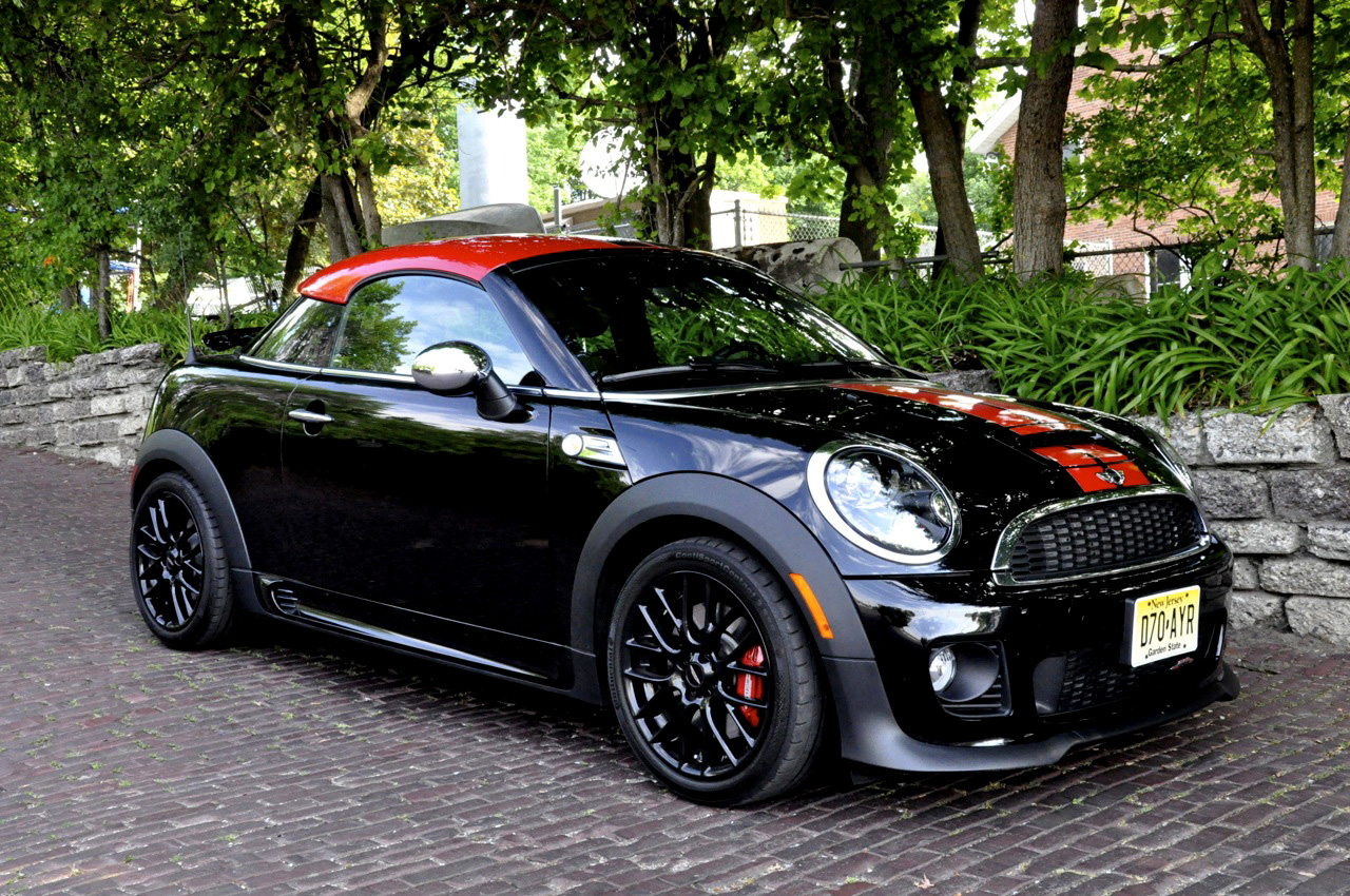 Revisited: the 2012 JCW Coupe Reviewed - MotoringFile