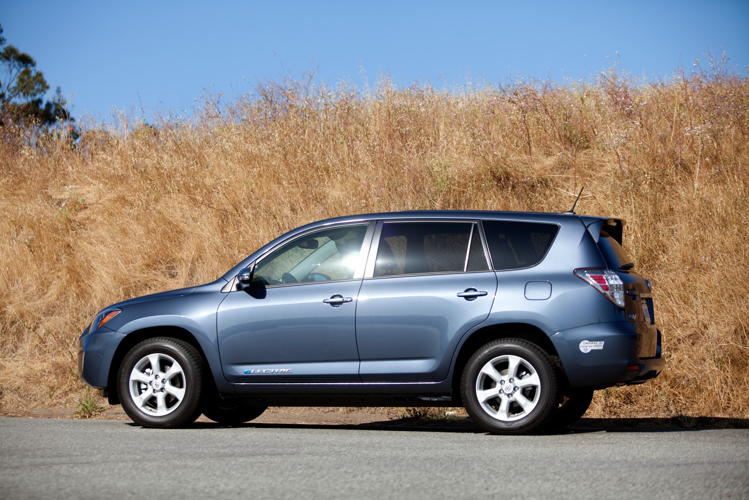 Review: Toyota RAV4 EV | WIRED